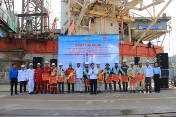 Công đoàn DQS phát động phong trào thi đua trên Giàn khoan Cửu Long