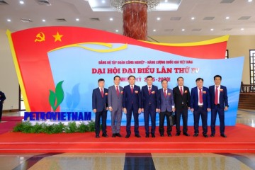 [Chùm ảnh] Phiên trù bị Đại hội Đại biểu Đảng bộ Petrovietnam lần thứ IV, nhiệm kỳ 2025-2030