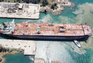 PVSM tiết nhận Tàu FSO Chí Linh của Vietsovpetro vào dock sửa chữa