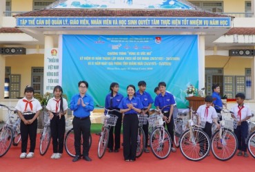  Đoàn thanh niên PVSM với chương trình “Vòng xe yêu thương” tại xã Đăk Tăng, tỉnh Quảng Ngãi