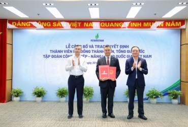 Công bố và trao quyết định Thành viên HĐTV, Tổng Giám đốc Tập đoàn Công nghiệp - Năng lượng Quốc gia Việt Nam